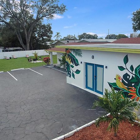 Palm Cove Motel Clearwater Buitenkant foto